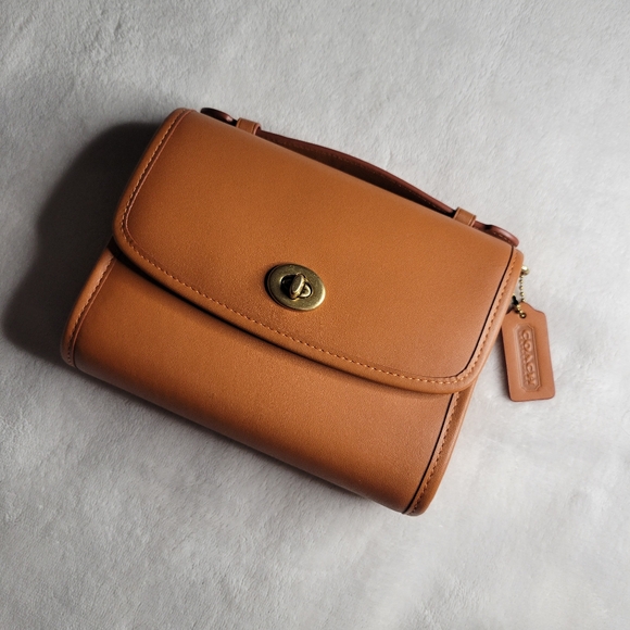 Coach Kip Turnlock Crossbody - Picture 1 of 7